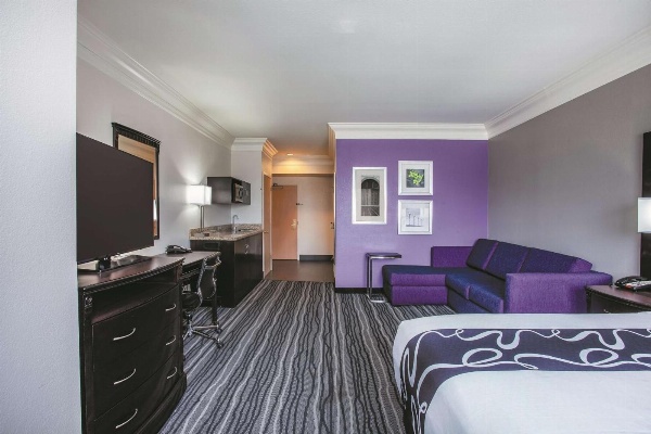 La Quinta Inn & Suites by Wyndham Dublin Pleasanton image 7